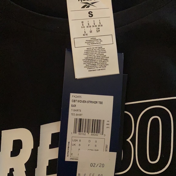 New Reebok cropped striker tee small - Picture 2 of 5